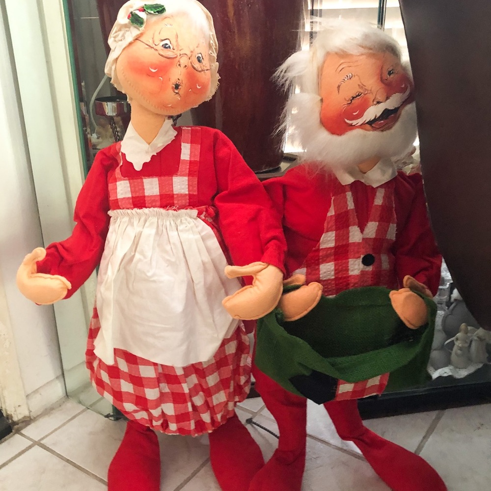 Annalee Mr and Mrs Claus vintage set 30”